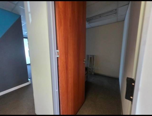 BUSINESS PROPERTY TO RENT IN MENLYN